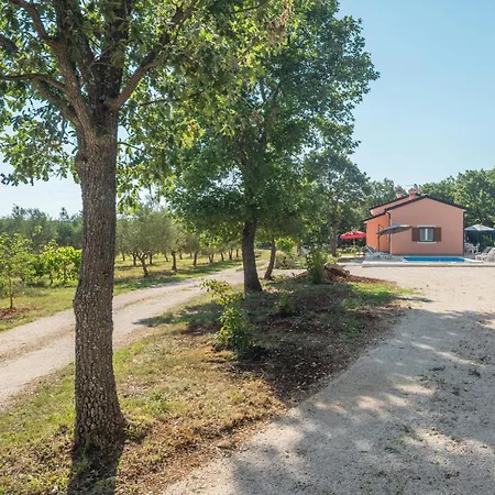 Сasa de vacaciones Lovely In