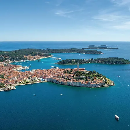 Gorgeous In Nyaraló Rovinj