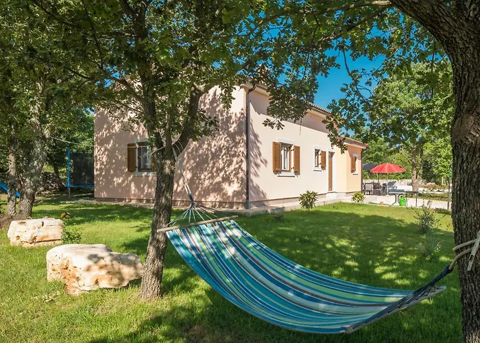 Сasa de vacaciones Lovely In *