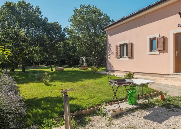 Сasa de vacaciones Lovely In *